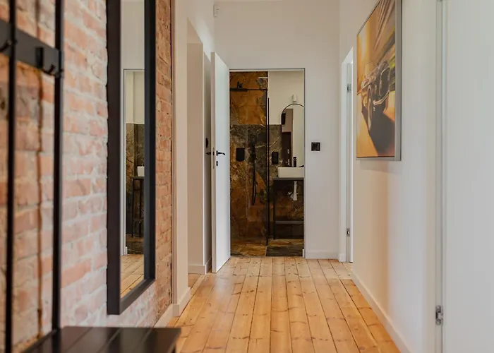 Apartment Glow Apartments, Midtown Blisko Dworca Pkp